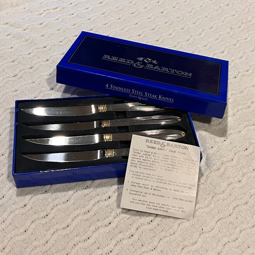 New Reed & Barton 4 pc Steak Knife Set in Box